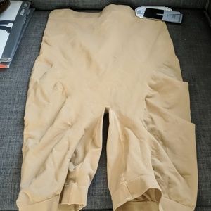 NWT Heavenly Shapewear beige shaping shorts, 3X